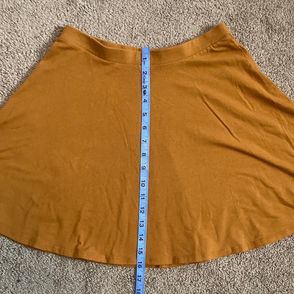 Forever 21 mustard/golden yellow/orange plain circle/skater skirt, Medium - Picture 10 of 12